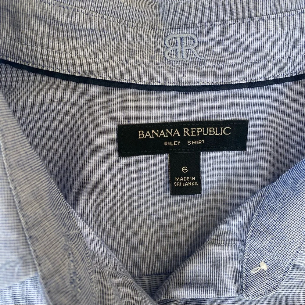Banana Republic Riley Office, Casual, Minimalist Button-Down Dress Shirt Blue 6 - Picture 2 of 11